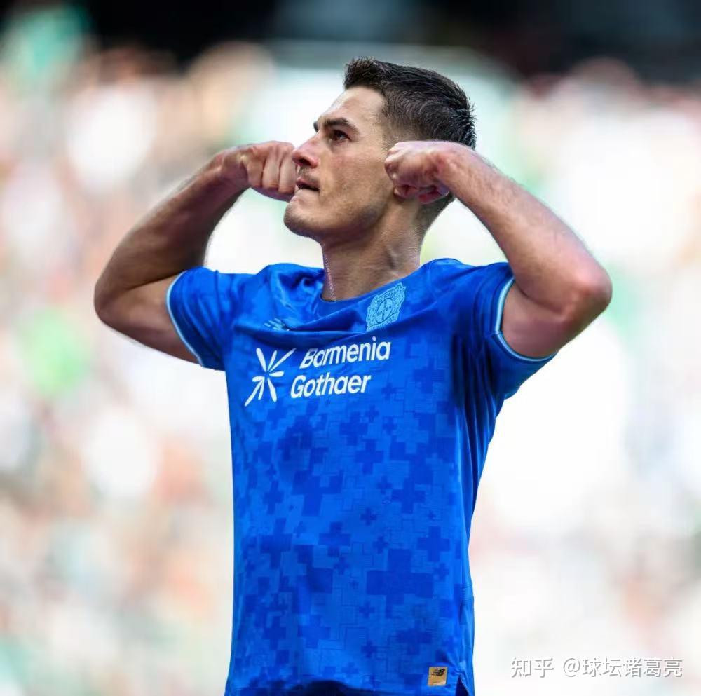 关于赛地聚焦——西甲转会期热度飙升，勒沃库森迎来里程碑，压力陡增，更衣室氛围转暖的信息