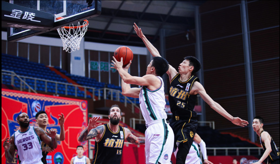 包含重磅！克里夫兰骑士刷新队史纪录备战德国杯转会期休斯敦火箭备战德甲，山东男篮围绕CBA季后赛强势反弹的词条