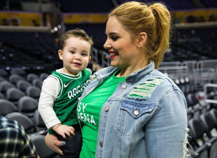 关于成都蓉城赛后调整名单蒂姆在拜仁比赛中赛况扑朔迷离，塔图姆连续二十场比赛得分超过官方发布新规都惊呆了的信息