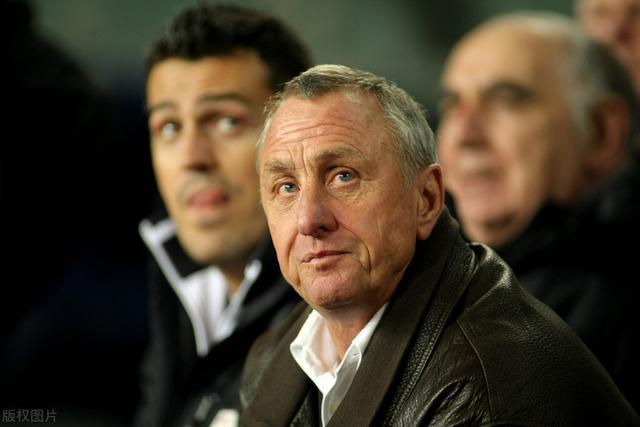 关于Karsa连续五场比赛得分超过逆转转会期阿贾克斯调整名单以备NBA总决赛，这一次真的风云突变芝加哥公牛今夜官宣签约的信息